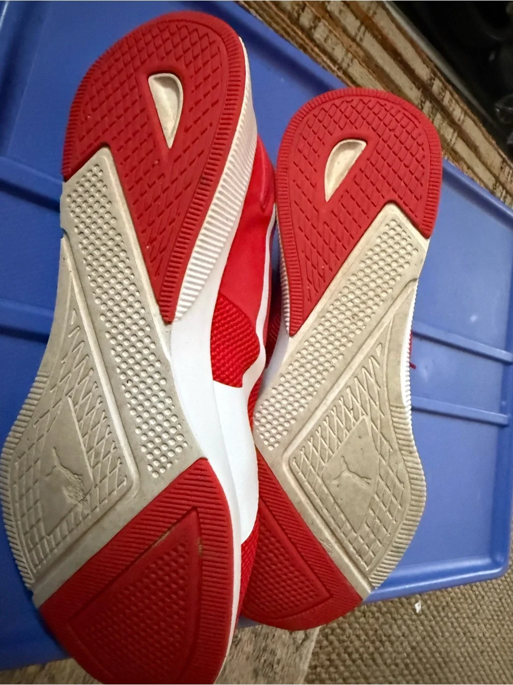 Men’s Puma sneakers